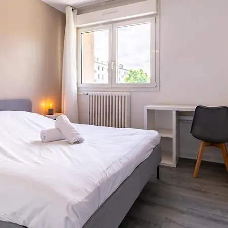 Lumina - Spacieux & Comfortable Apartment Dijon