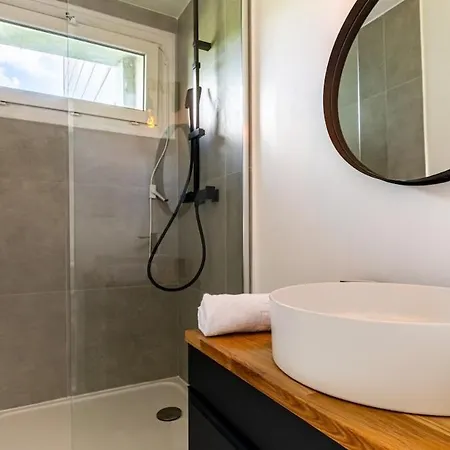 Lumina - Spacieux & Comfortable